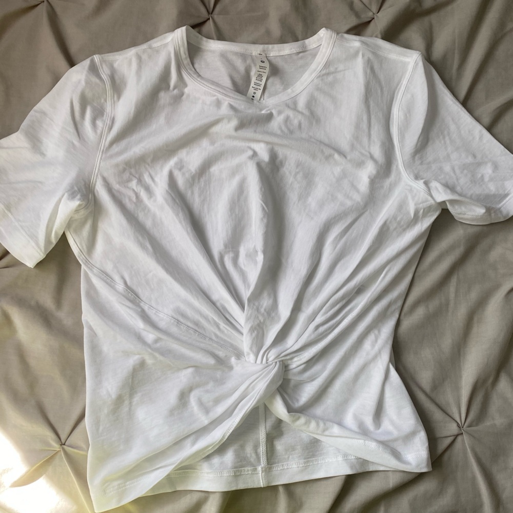 Lulu Lemon cropped top